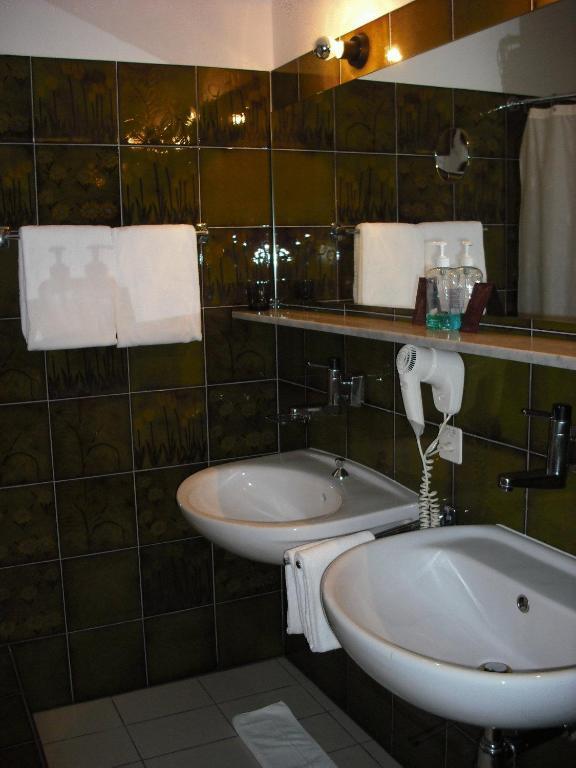 La Comanella Comano Quarto foto